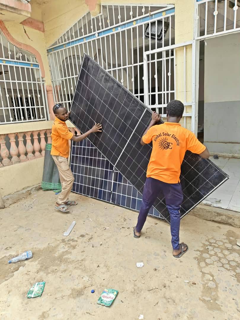 Livraison sur site — Global Solar Electric, installation solaire N'Djaména
